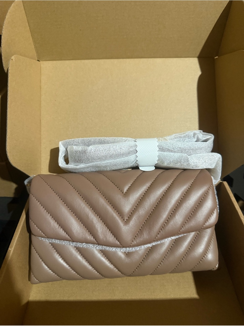 NWT Quince Italian leather Quilted Wallet Crossbody - Dark Taupe